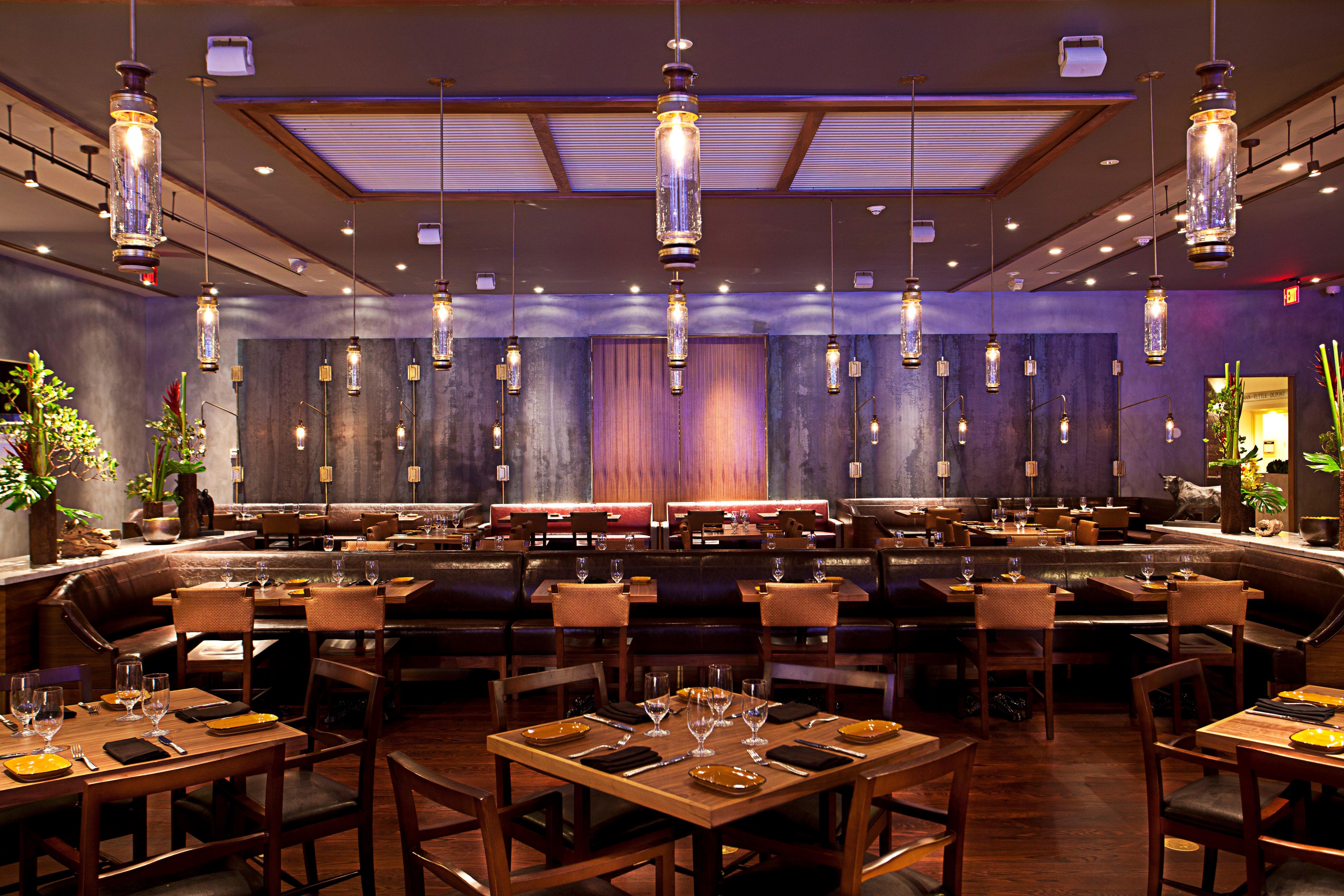 Intercontinental Miami By Ihg Hotel Exterior photo Interior of a PF. Chang's in San Francisco