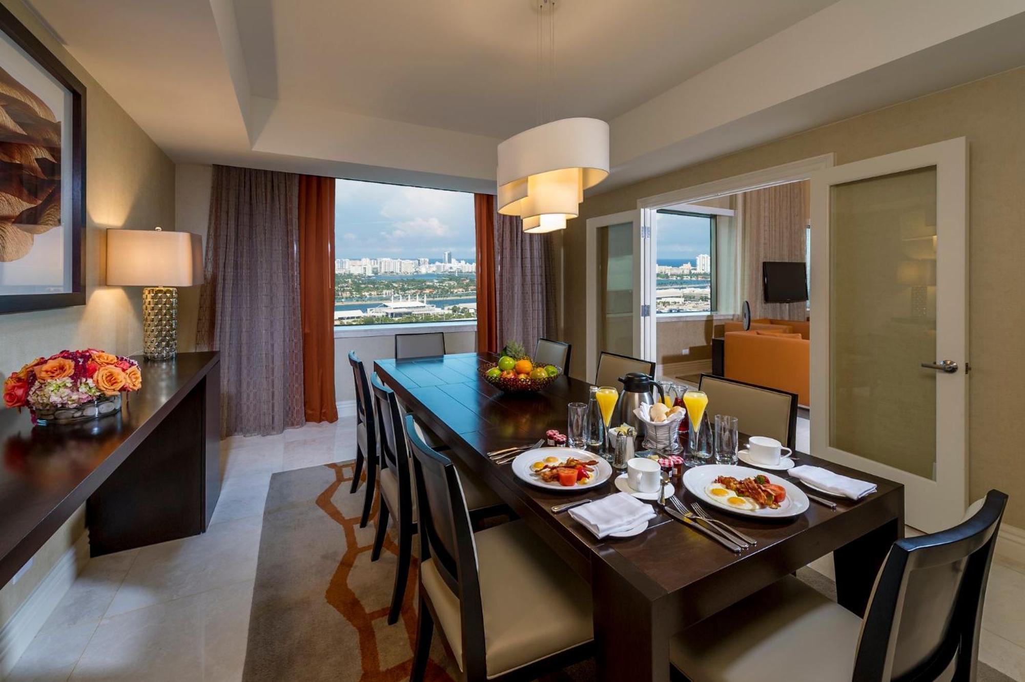 Intercontinental Miami By Ihg Hotel Exterior photo A dining room at the JW Marriott Miami